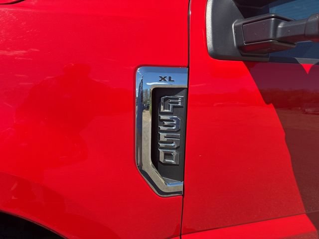Used 2021 Ford F350 XL w/ Power Equipment Group AWD/4WD image 3