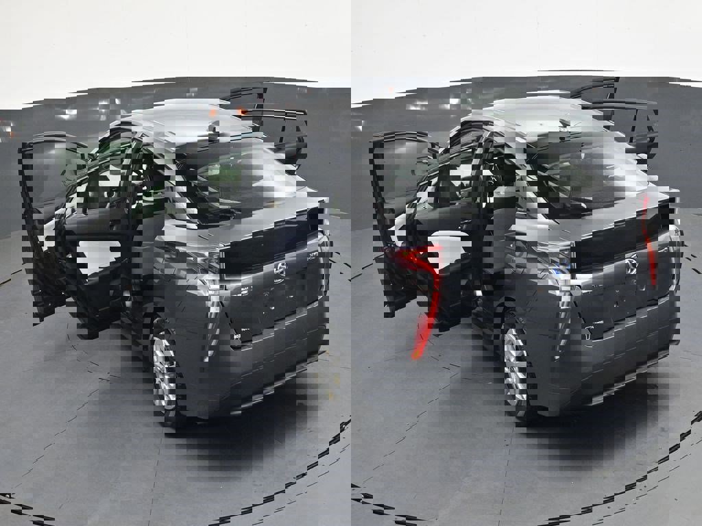 Used 2017 Toyota Prius Two image 37