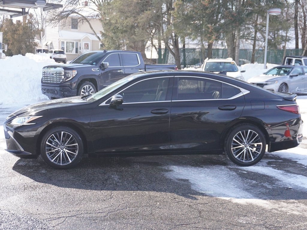 Used 2023 Lexus ES 250 w/ Premium Package image 18