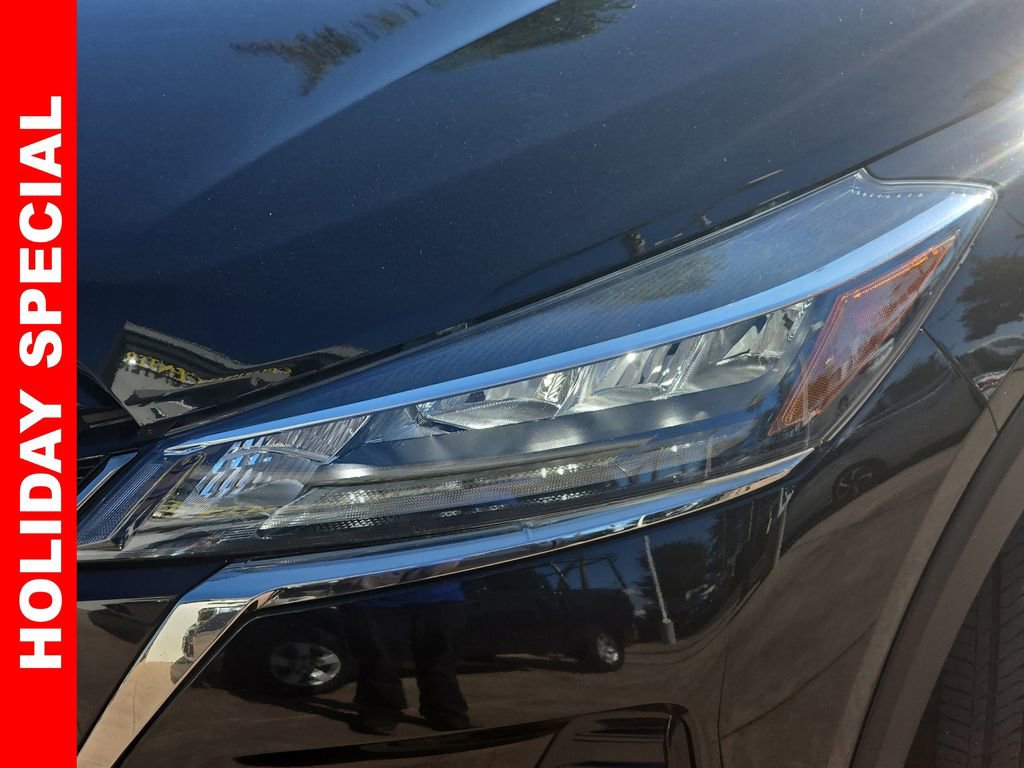 Used 2021 Nissan Kicks SR w/ SR Premium Package image 32