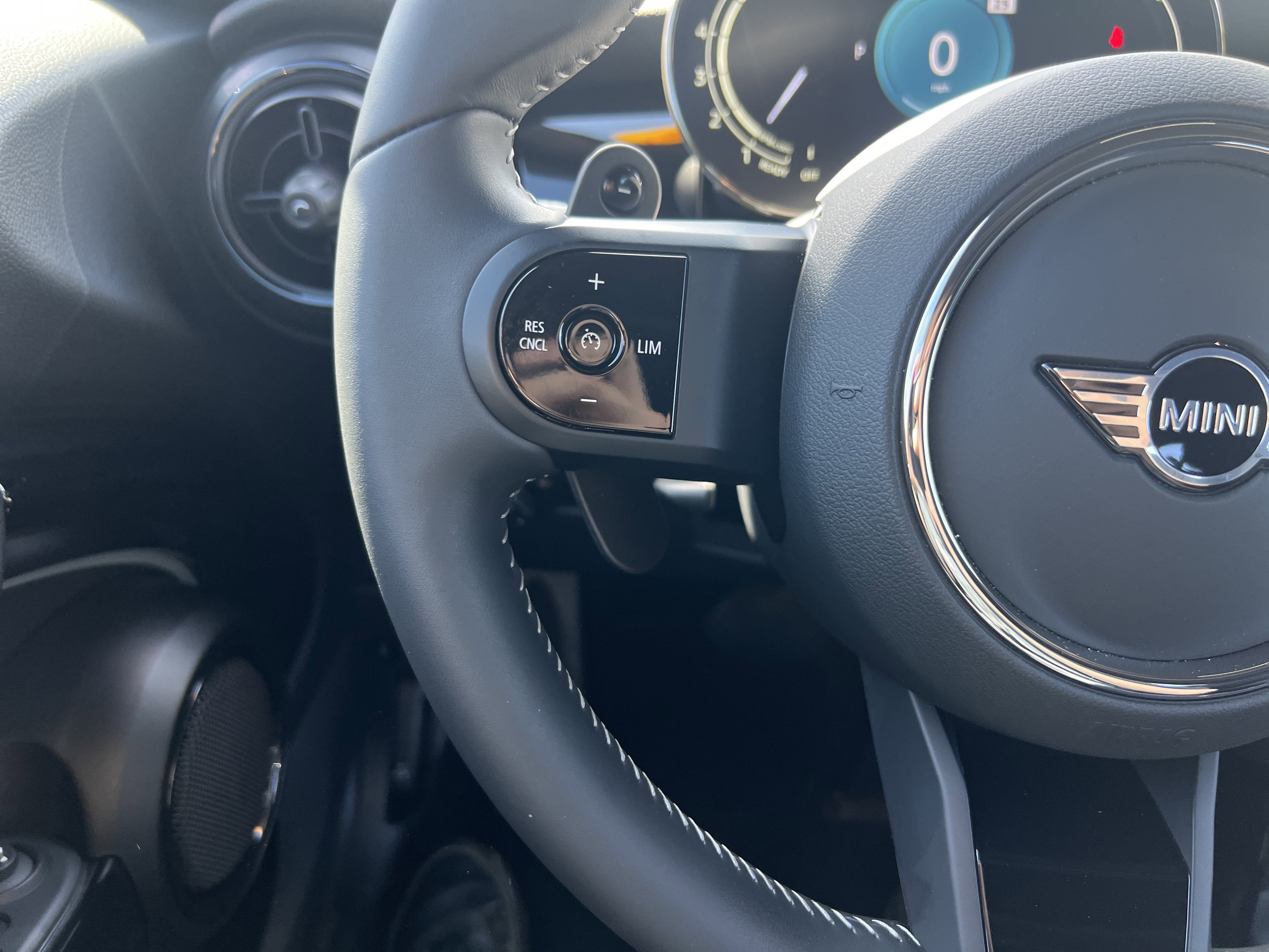 Used 2023 MINI Cooper S image 19