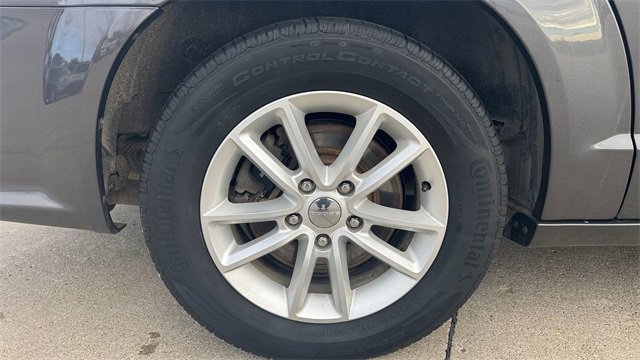 Used 2019 Dodge Grand Caravan SXT image 10