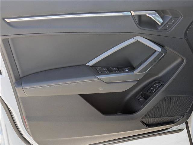 Used 2023 Audi Q3 2.0T Premium Plus w/ Premium Plus Package AWD/4WD image 9
