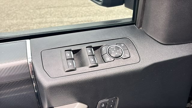 Used 2019 Ford F150 Lariat w/ Equipment Group 502A Luxury AWD/4WD image 10