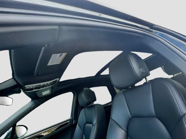 Certified 2024 Porsche Macan AWD/4WD image 14