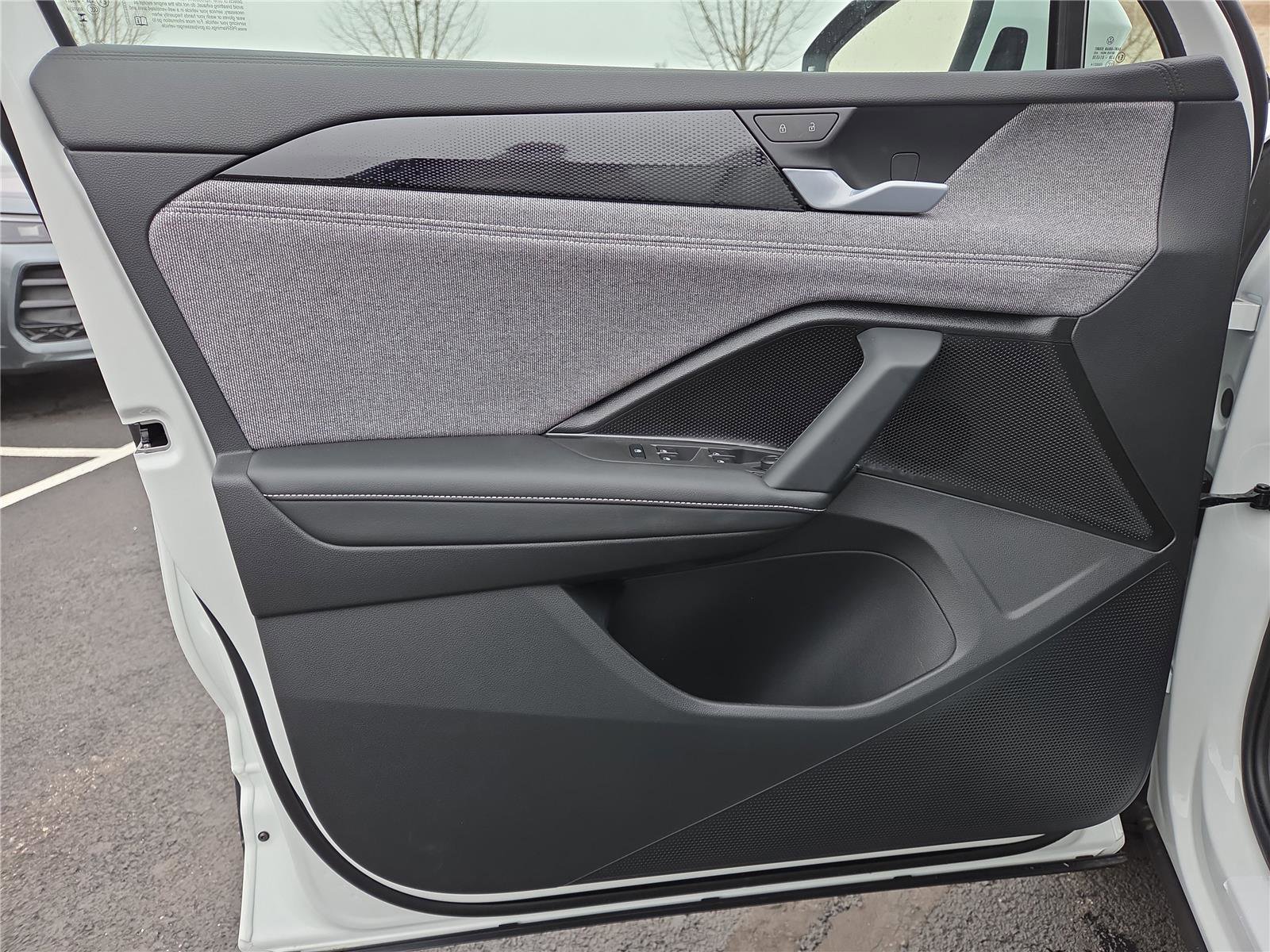 New 2026 Volkswagen Tiguan S AWD/4WD image 12