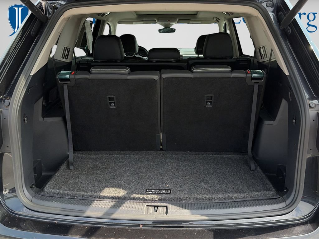 Used 2023 Volkswagen Atlas SEL Premium AWD/4WD image 9