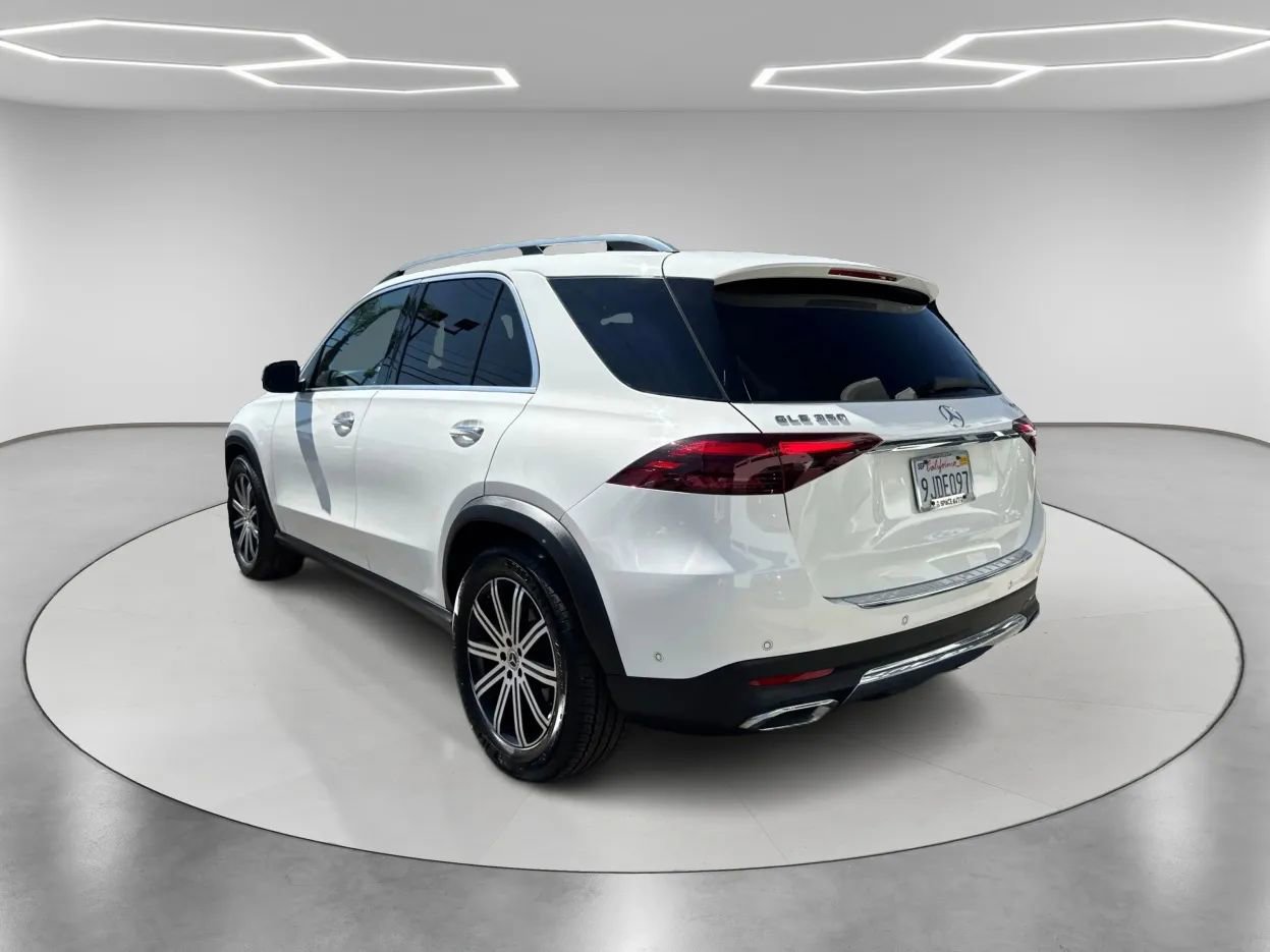 Used 2024 Mercedes-Benz GLE 350 4MATIC image 7