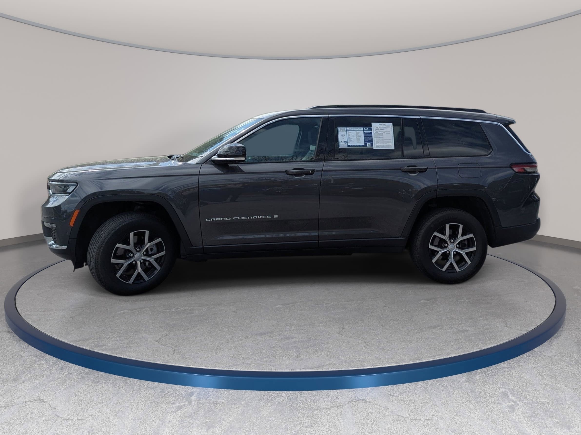 Used 2024 Jeep Grand Cherokee L Limited w/ Luxury Tech Group II AWD/4WD image 8