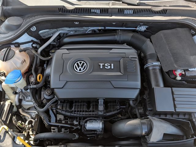 Used 2017 Volkswagen Jetta GLI FWD image 30