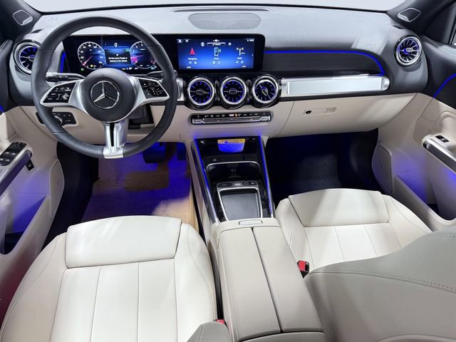 Used 2025 Mercedes-Benz GLB 250 4MATIC image 6