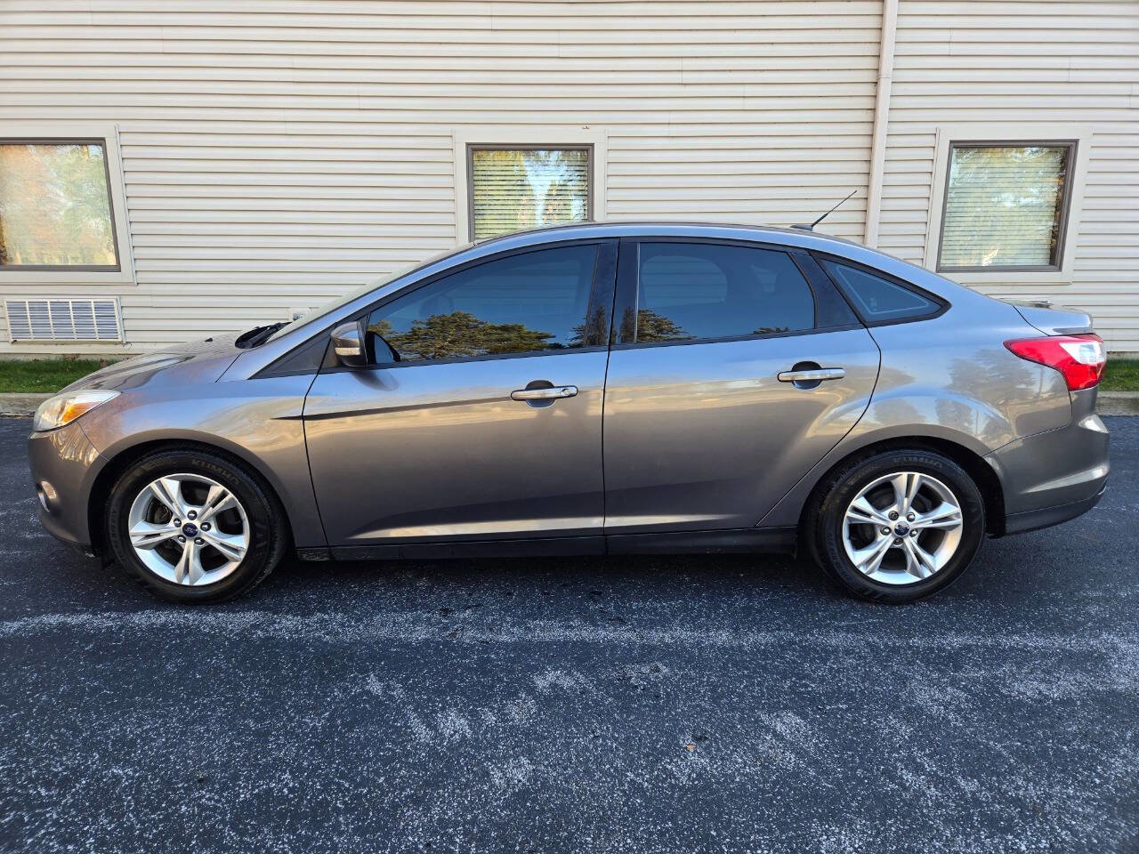 Used 2014 Ford Focus SE image 4