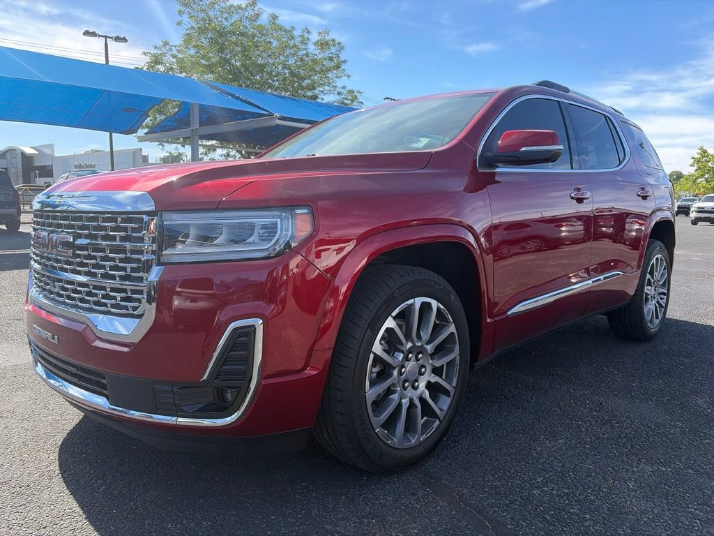 Used 2023 GMC Acadia Denali w/ Denali Ultimate Package FWD image 2