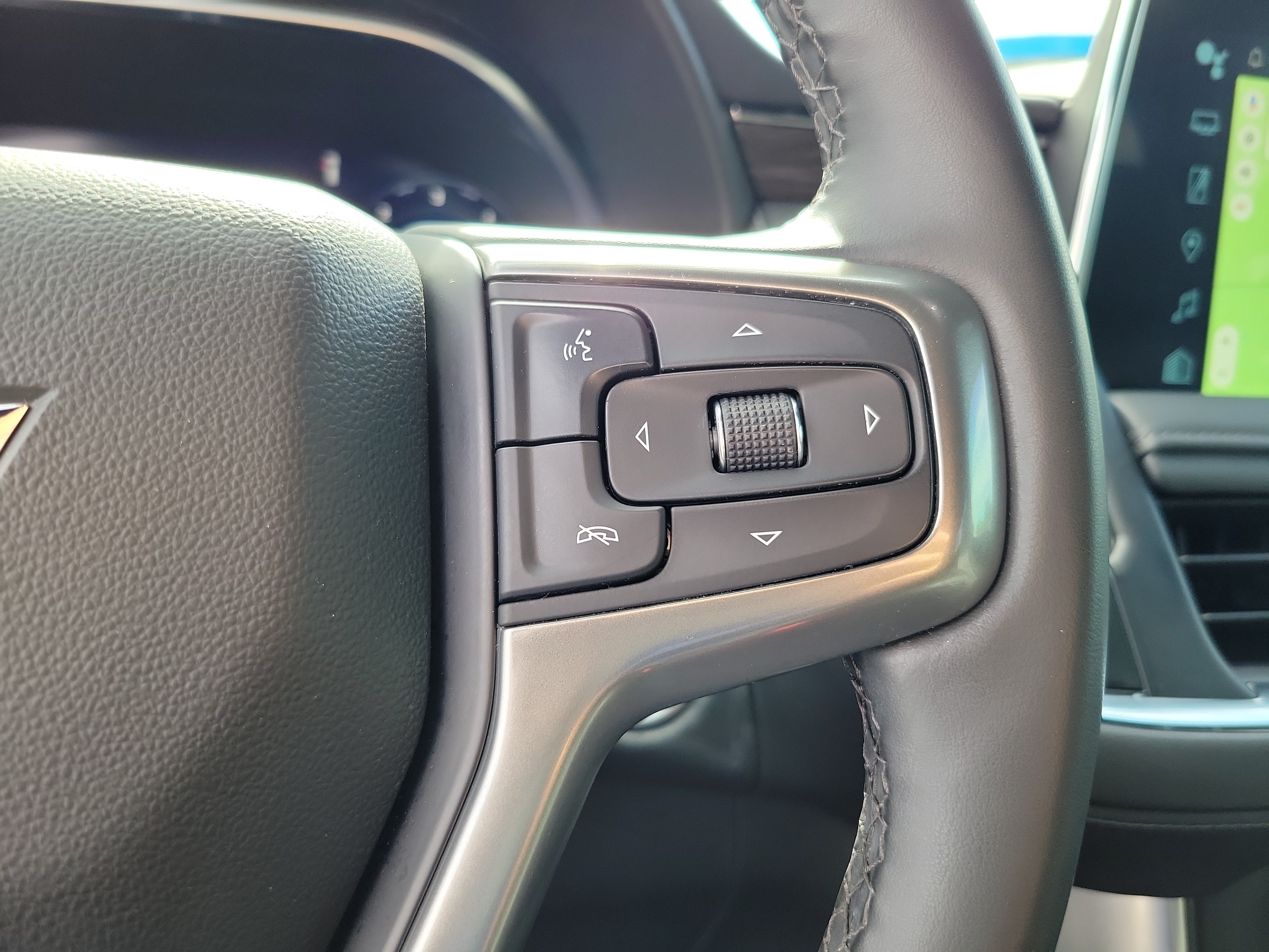 Used 2024 Chevrolet Tahoe Z71 w/ Luxury Package AWD/4WD image 23