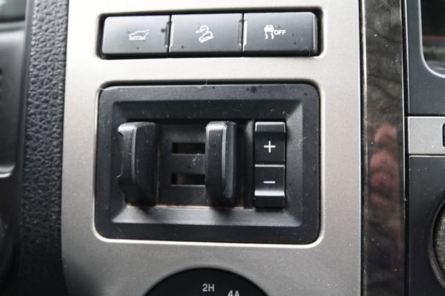 Used 2015 Ford Expedition Limited w/ Equipment Group 301A AWD/4WD image 13