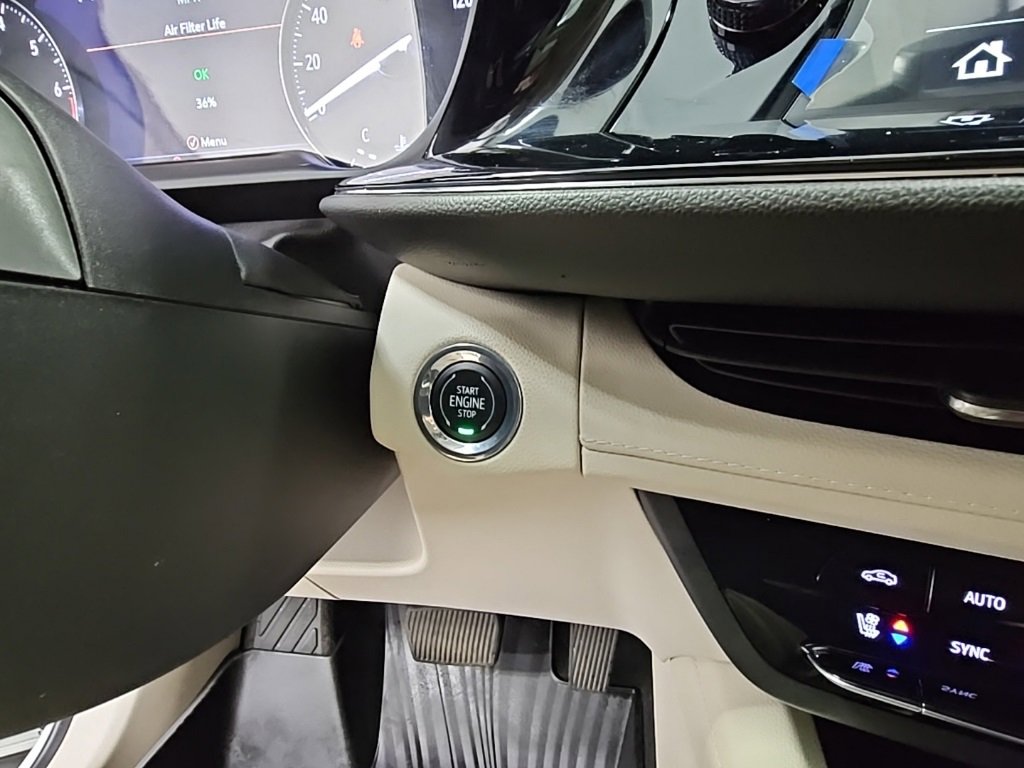 Used 2023 Buick Envision Avenir image 25