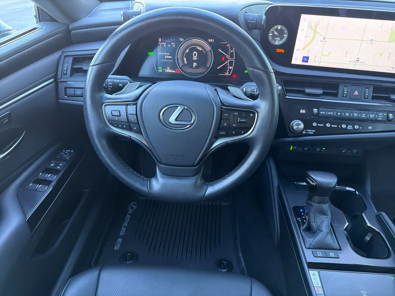Certified 2025 Lexus ES 300h w/ Premium Package FWD image 15
