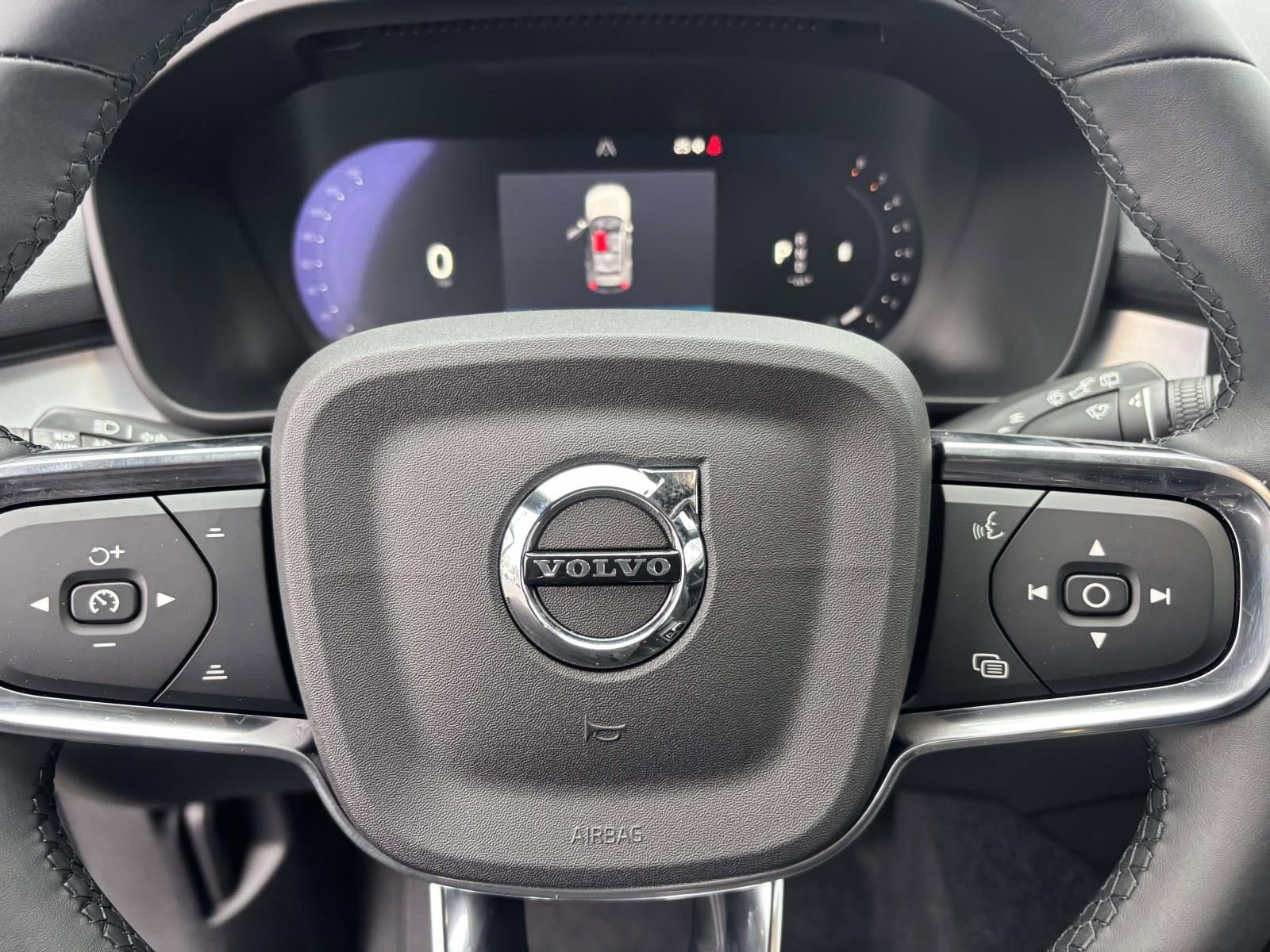 New 2026 Volvo XC40 B5 Ultra w/ Protection Package Premier image 16