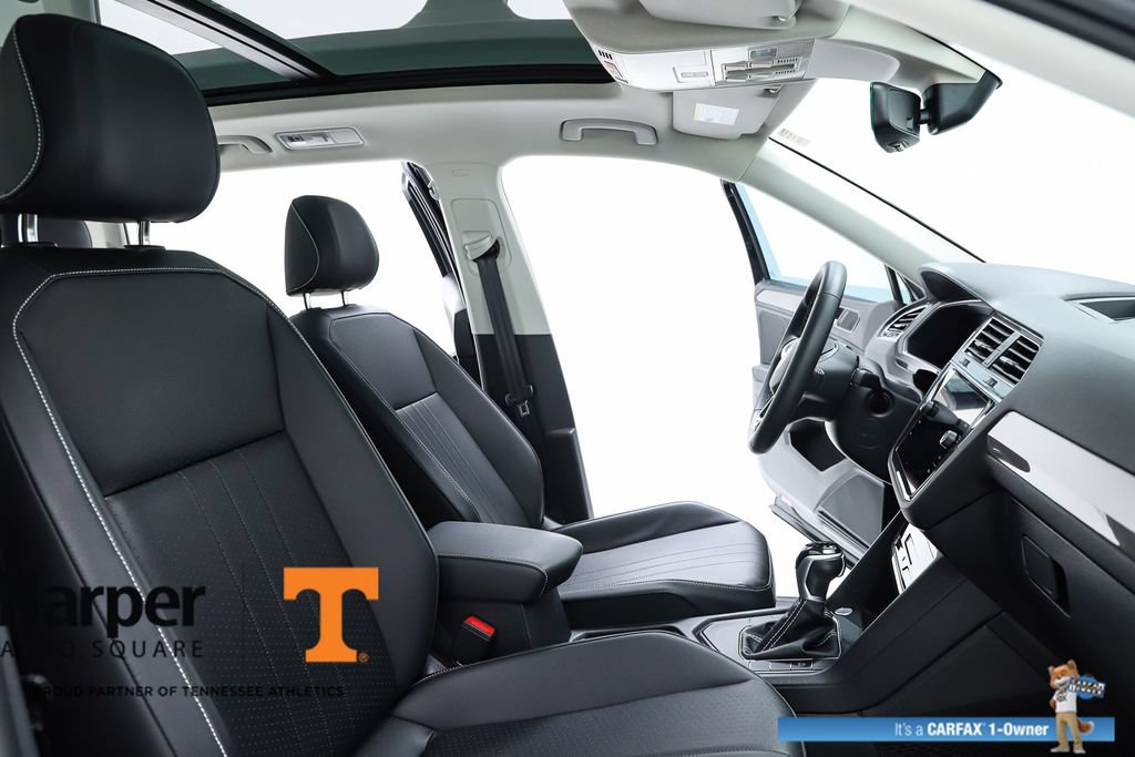 Used 2023 Volkswagen Tiguan SE w/ Panoramic Sunroof Package FWD image 35