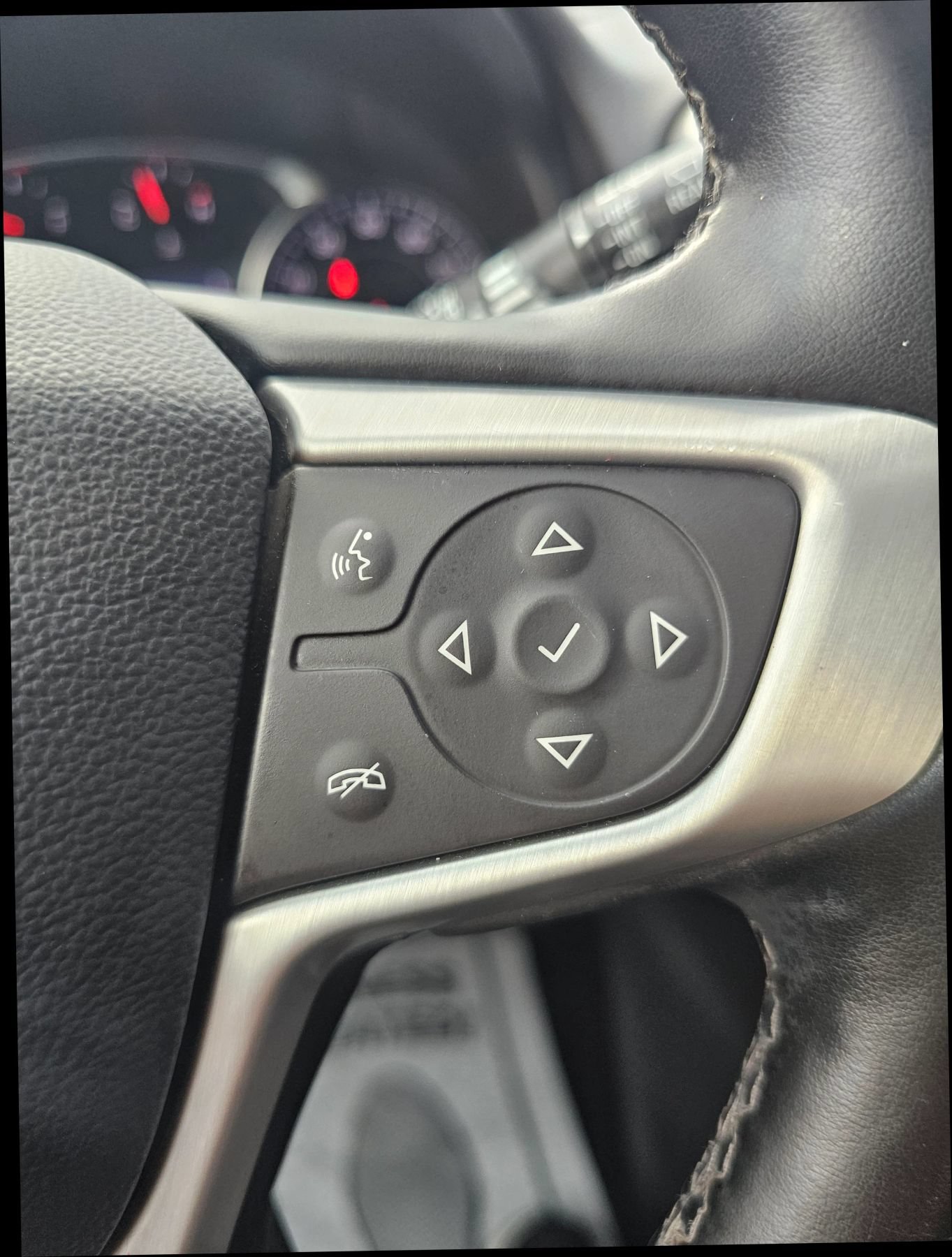 Used 2023 GMC Terrain SLT w/ Elevation Edition FWD image 16
