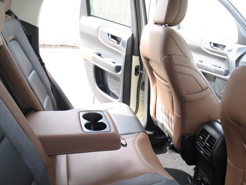 Used 2024 Ford Bronco Sport Outer Banks w/ Tech Package image 28