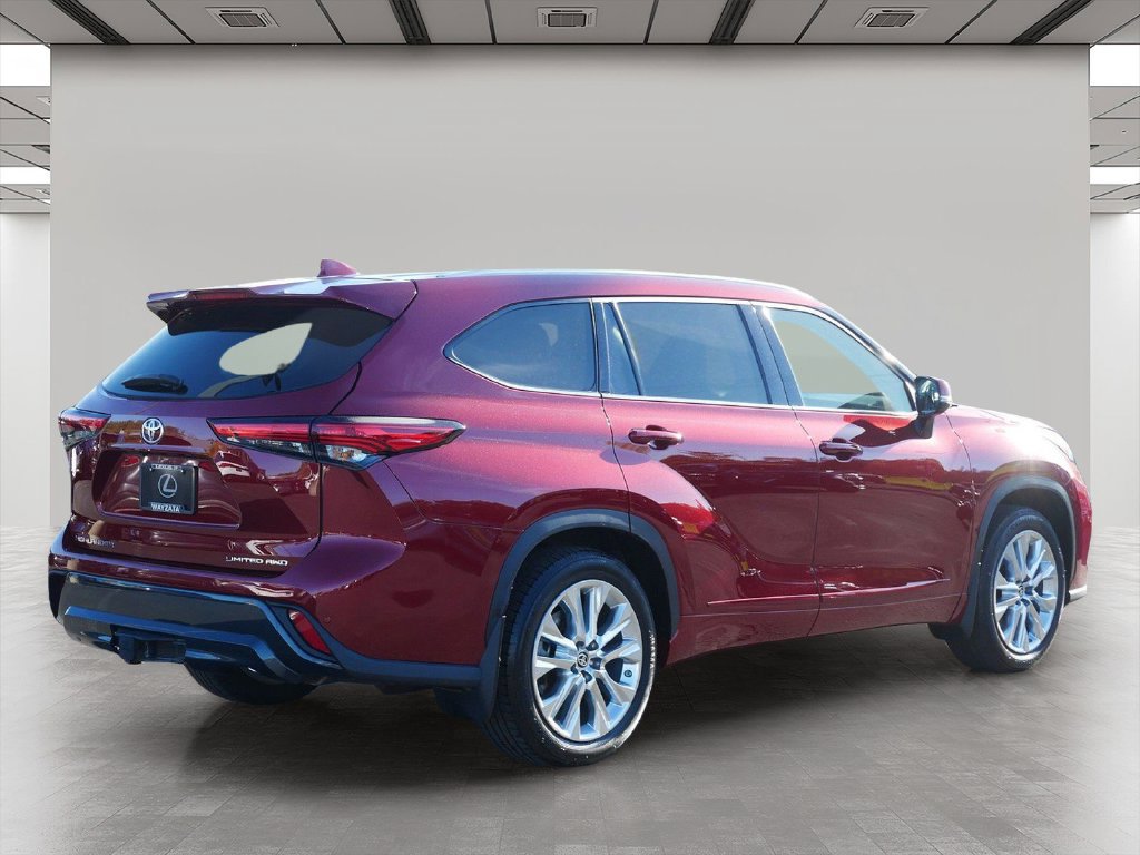 Used 2021 Toyota Highlander Limited AWD/4WD image 6