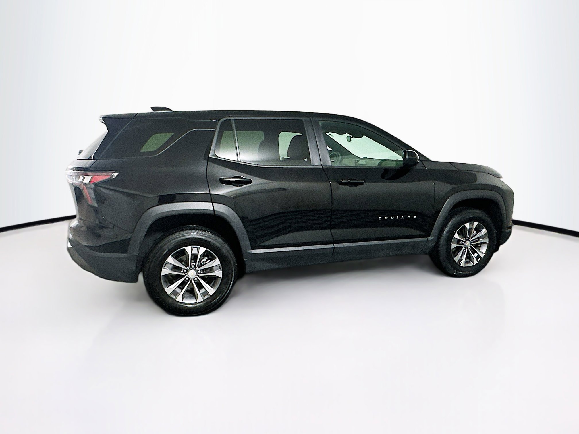 Used 2025 Chevrolet Equinox LT FWD image 10