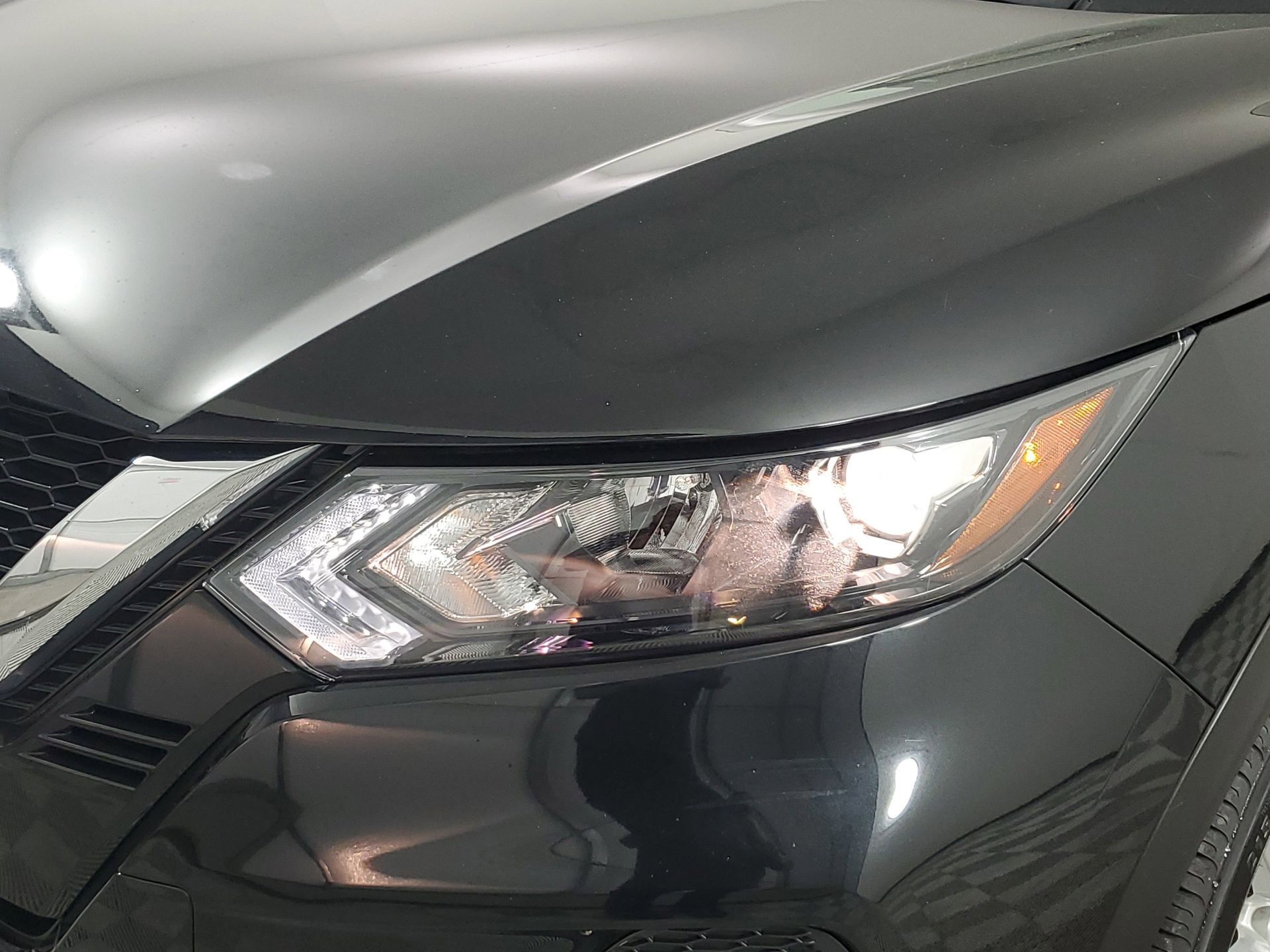 Used 2020 Nissan Rogue Sport S w/ Appearance Package image 17