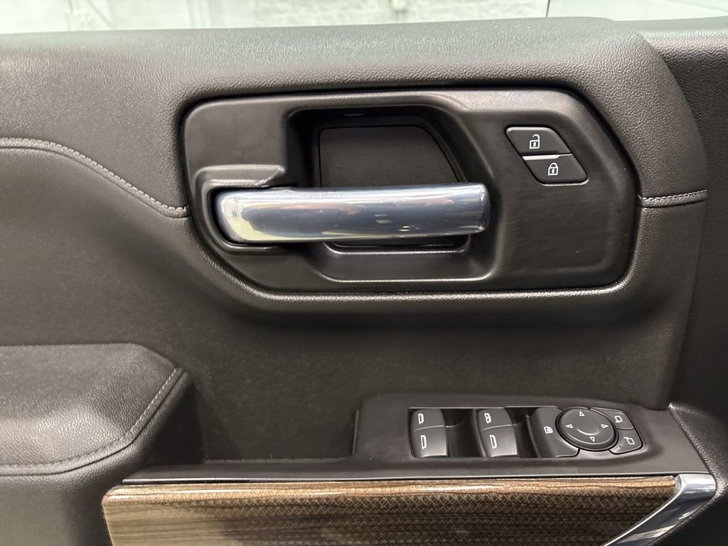 Used 2021 Chevrolet Silverado 1500 RST image 17