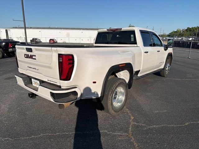 Used 2024 GMC Sierra 3500 Denali w/ Denali Reserve Package AWD/4WD image 3