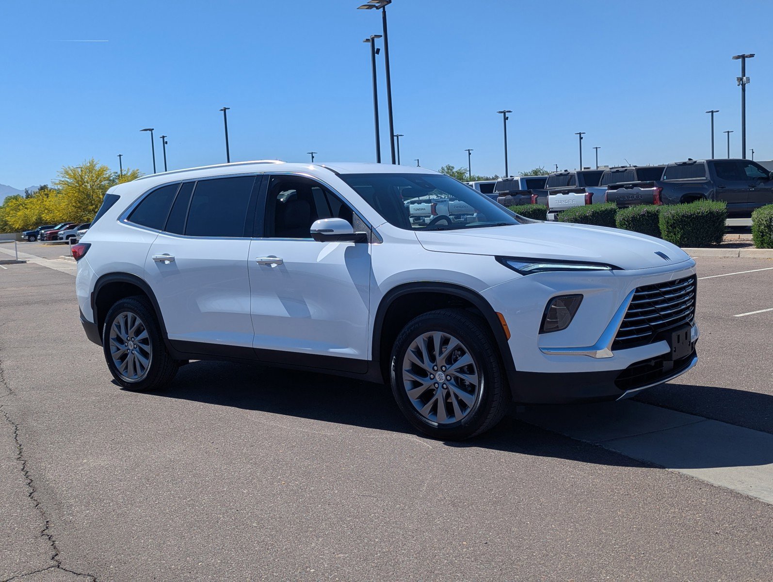 Certified 2025 Buick Enclave Preferred image 7