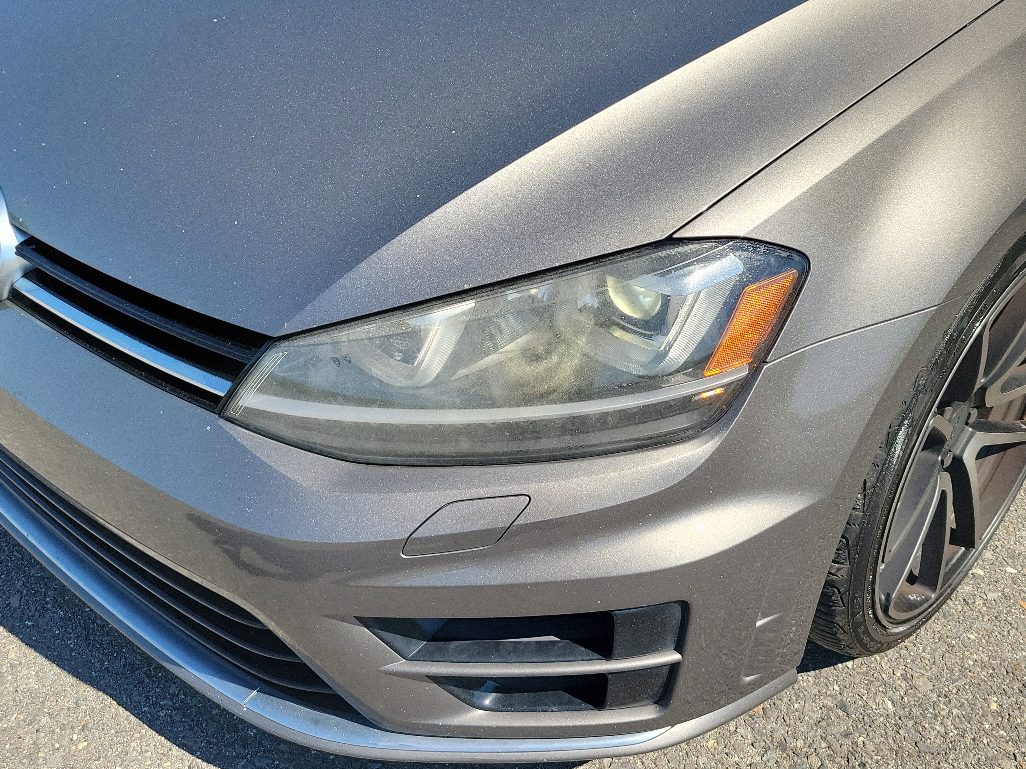 Used 2016 Volkswagen Golf R 4-Door AWD/4WD image 9