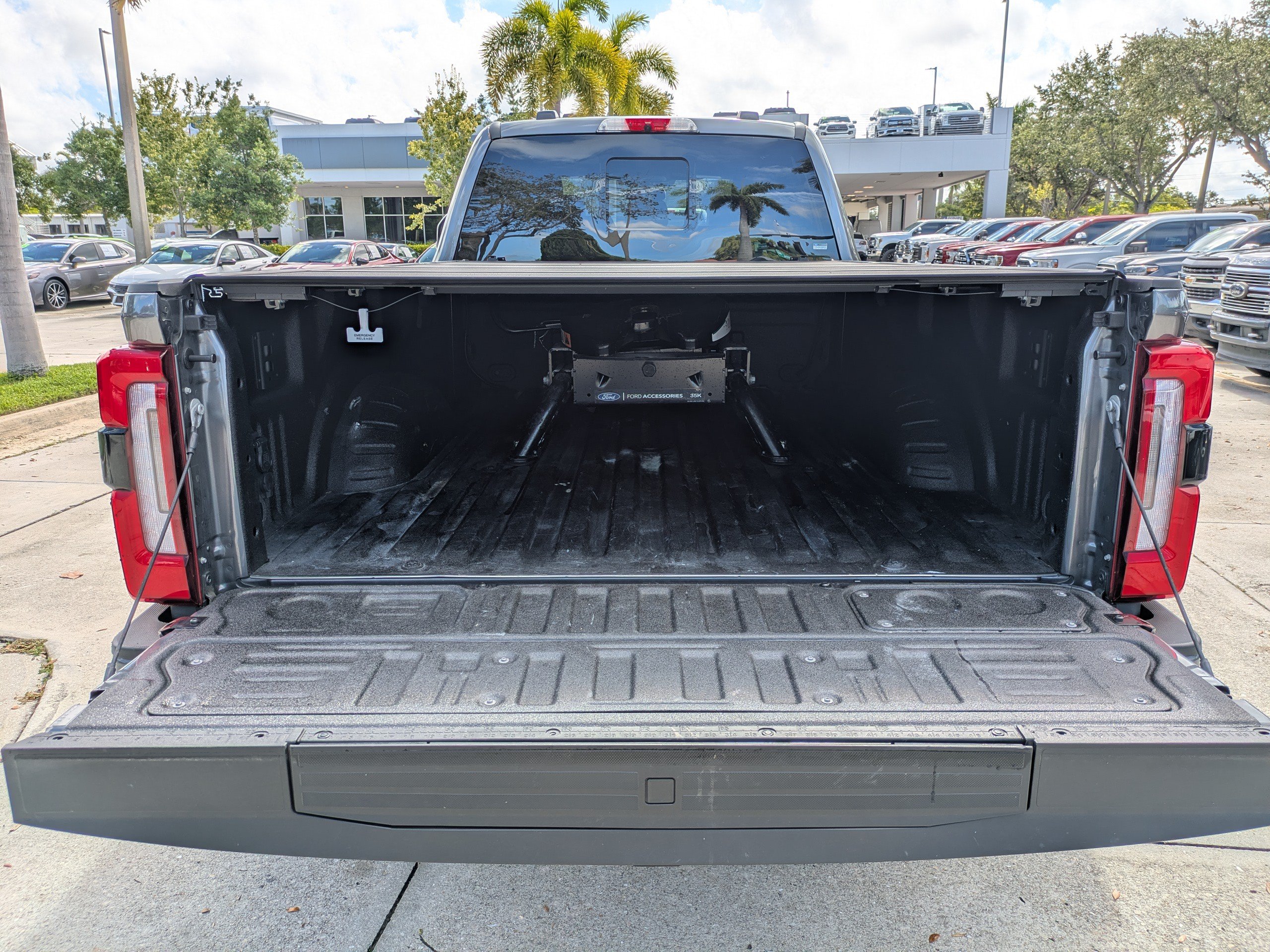 Used 2025 Ford F450 Platinum w/ Camper Package AWD/4WD image 13