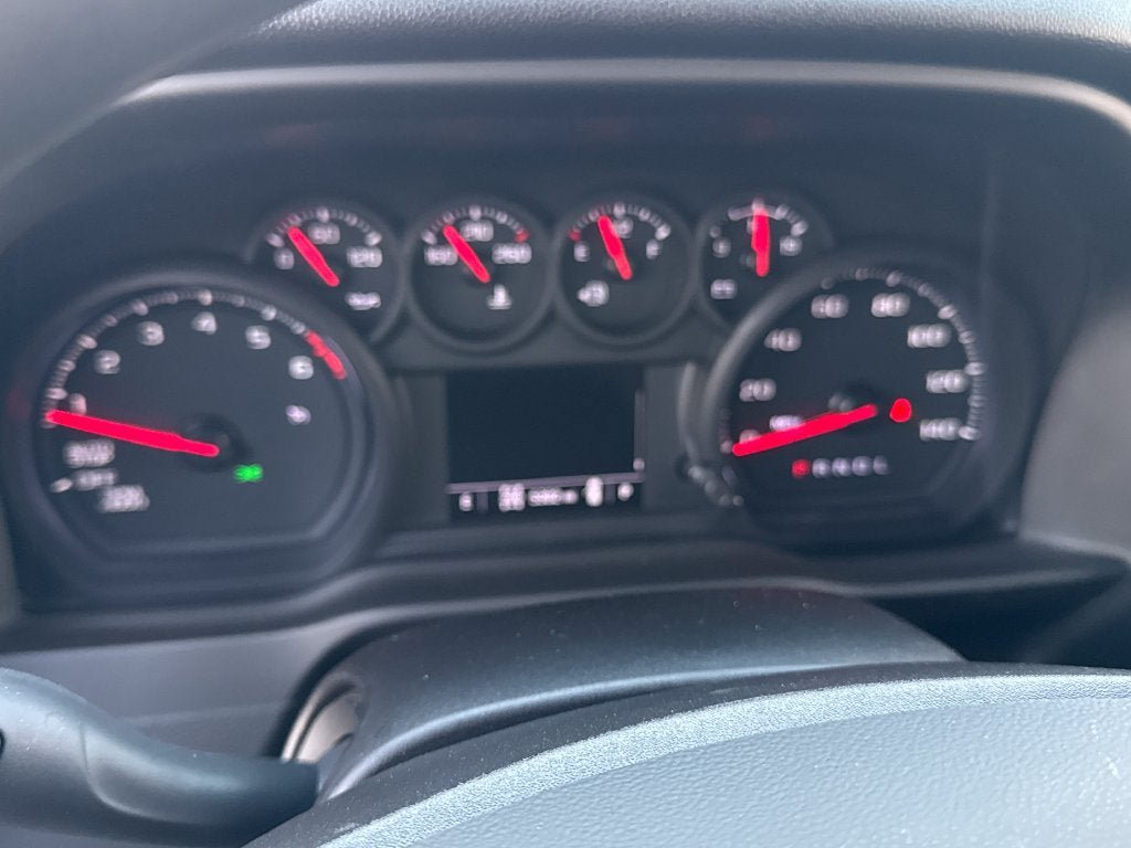 Used 2026 Chevrolet Silverado 1500 Custom w/ Turbomax Blackout Package AWD/4WD image 17