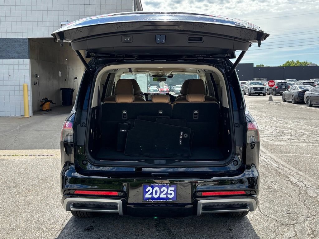 Used 2025 INFINITI QX80 Sensory AWD/4WD image 34
