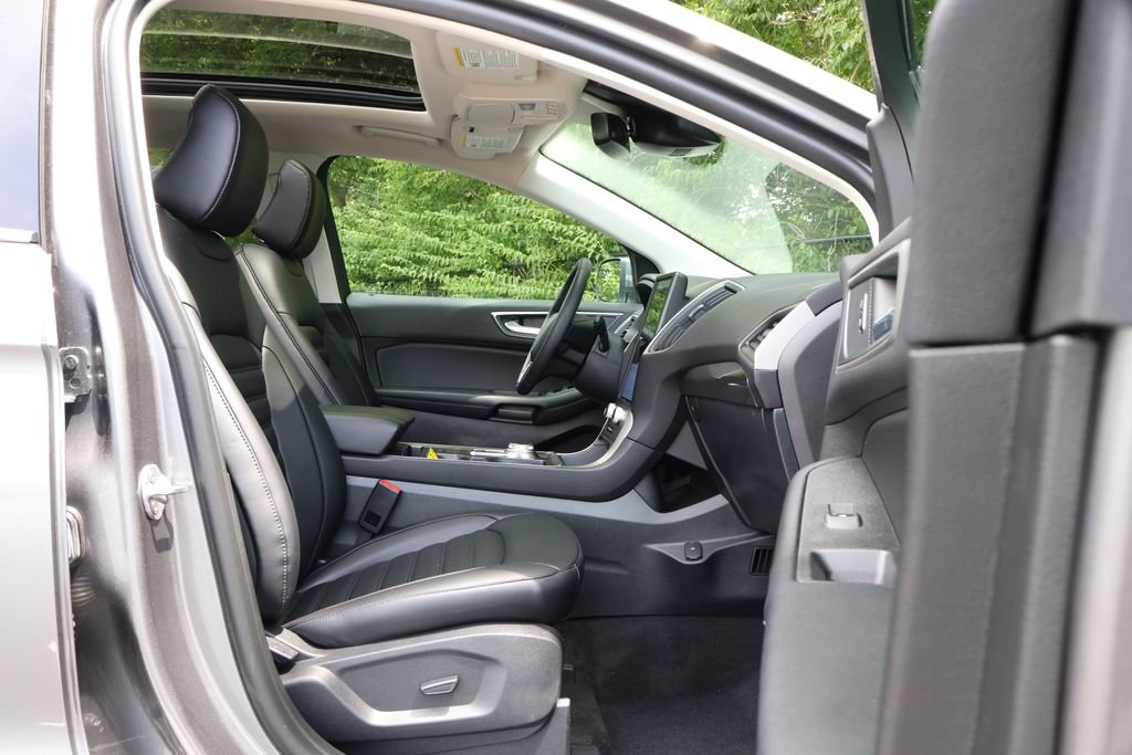 Used 2024 Ford Edge SEL w/ Convenience Package AWD/4WD image 42