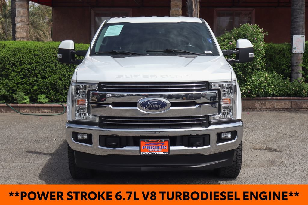 Used 2018 Ford F250 Lariat w/ Lariat Value Package AWD/4WD image 3