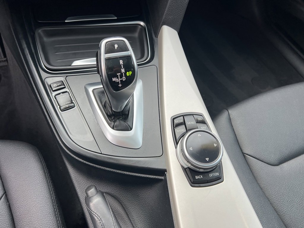 Used 2014 BMW 328i Gran Turismo xDrive image 17