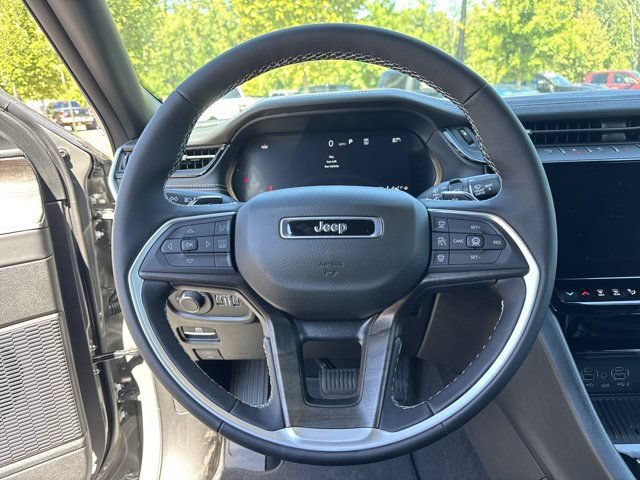New 2027 Jeep Grand Cherokee Altitude AWD/4WD image 24