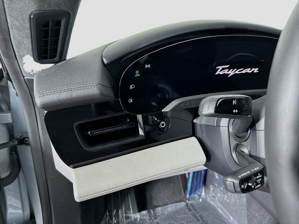 New 2024 Porsche Taycan Turbo image 11