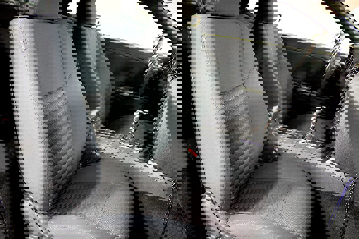 Used 2012 Dodge Challenger R/T image 35