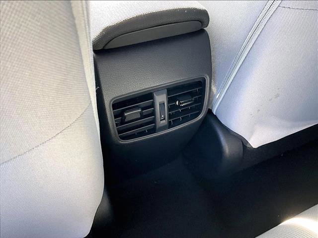 Used 2022 Toyota Corolla Cross L image 24