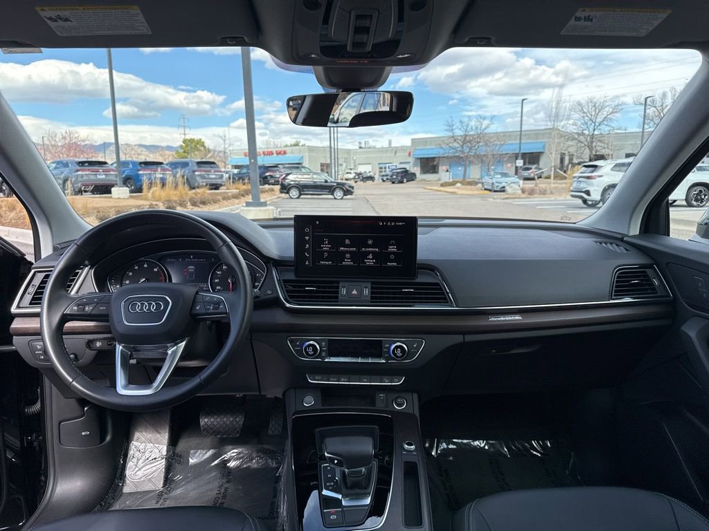 Used 2023 Audi Q5 2.0T Premium w/ Convenience Package image 12