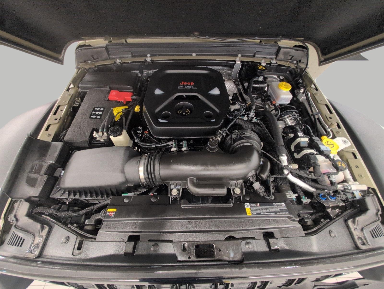 Used 2025 Jeep Wrangler Sport AWD/4WD image 11