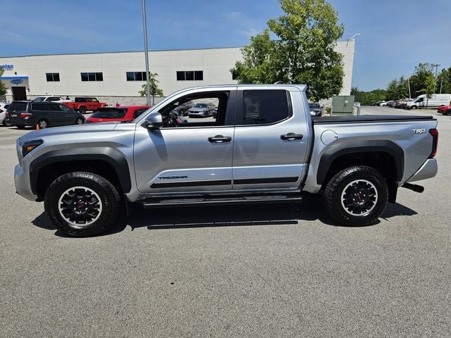 Used 2024 Toyota Tacoma TRD Off-Road AWD/4WD image 6
