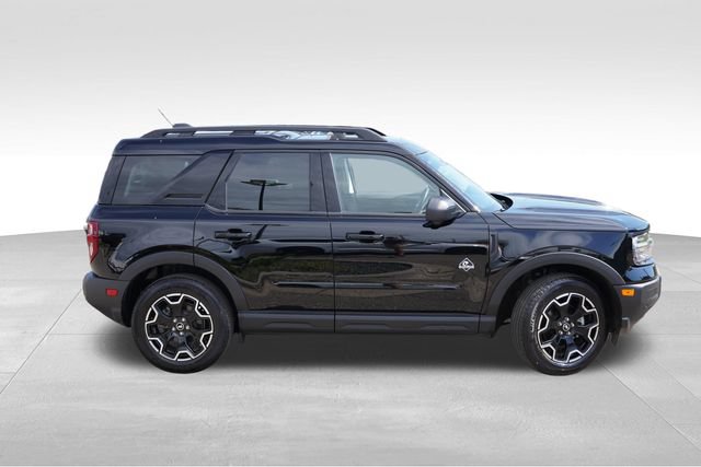 Used 2025 Ford Bronco Sport Outer Banks w/ Outer Banks Tech Package+ AWD/4WD image 3