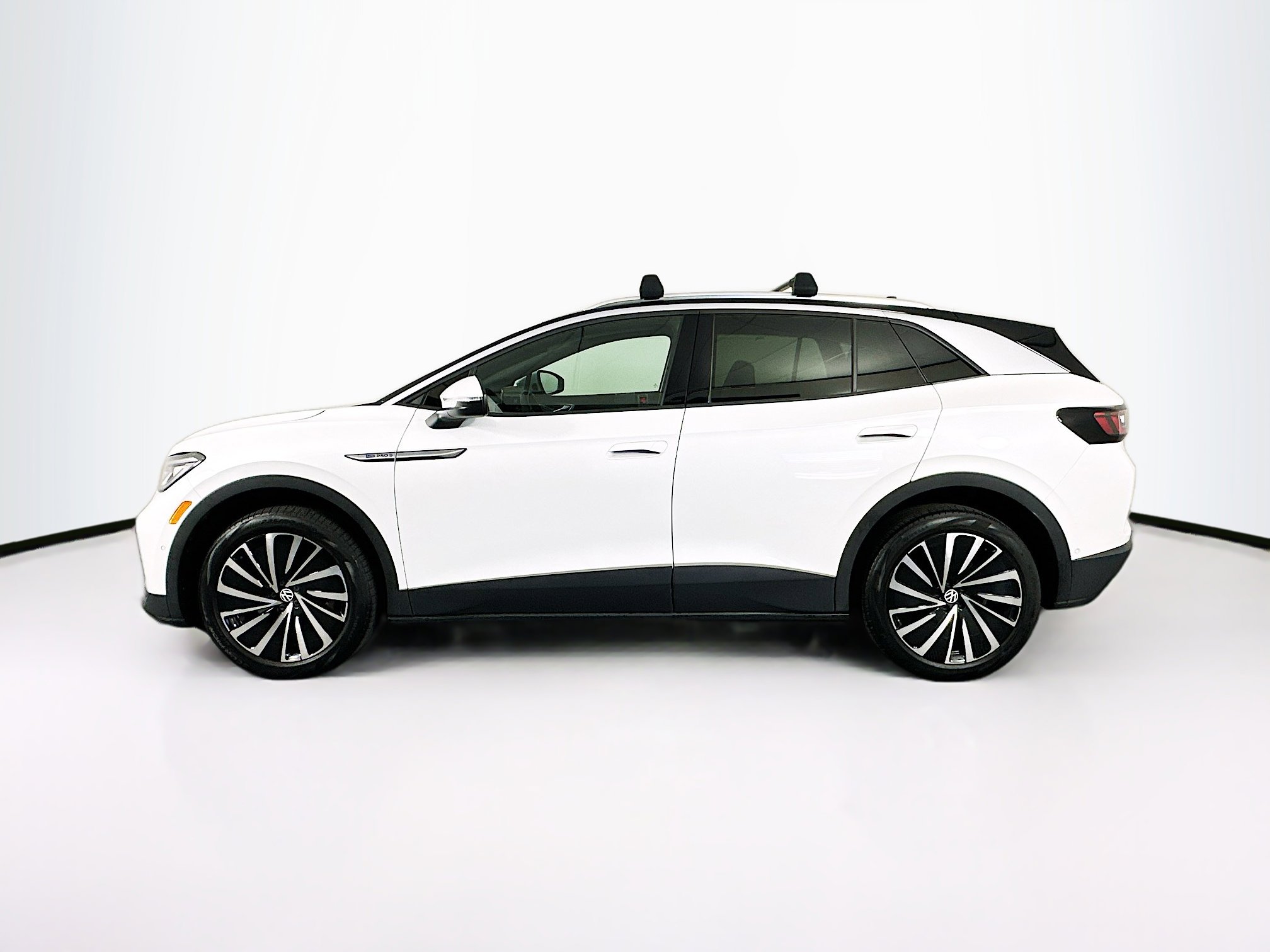 Used 2023 Volkswagen ID.4 Pro S Plus AWD/4WD image 4