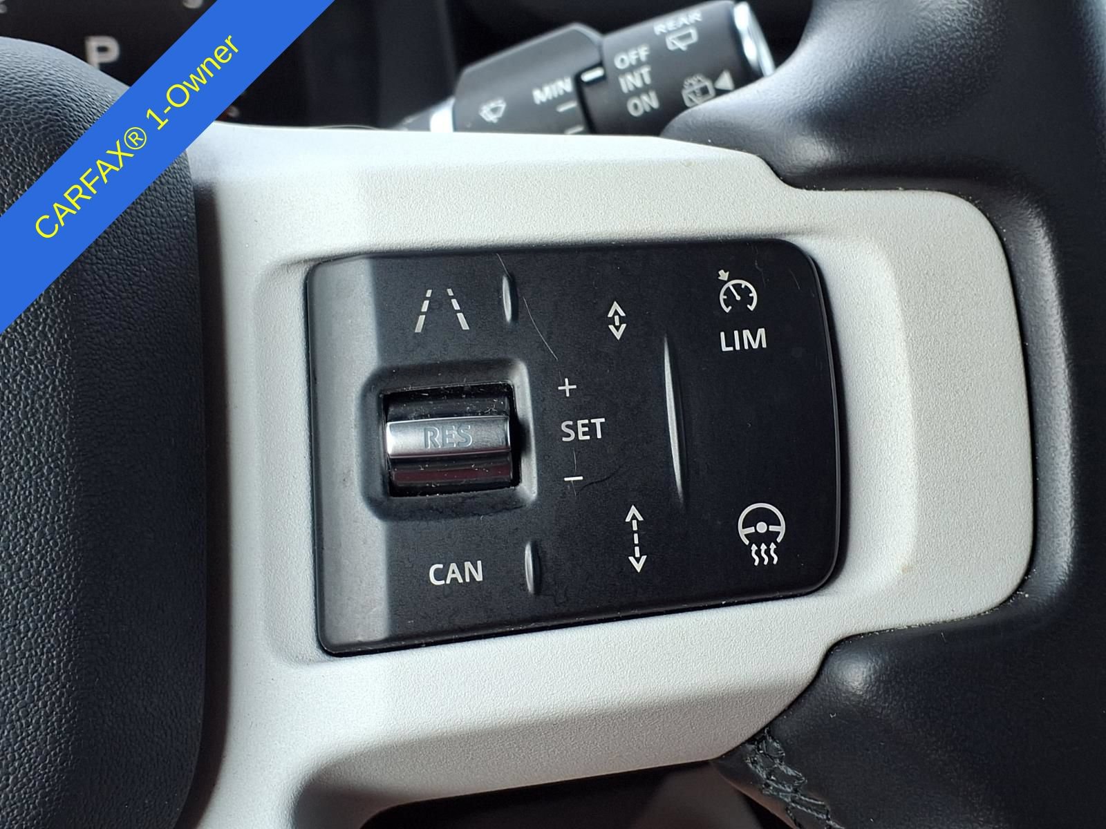 Used 2025 Land Rover Defender 110 S AWD/4WD image 27