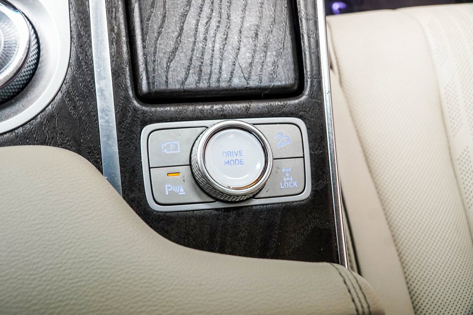 Used 2023 Genesis GV80 2.5T w/ Advanced Package image 18