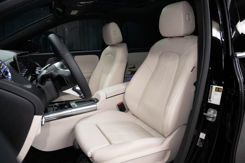 New 2026 Mercedes-Benz GLA 250 4MATIC image 12